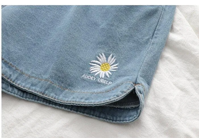 DAISY DENIM SHORTS